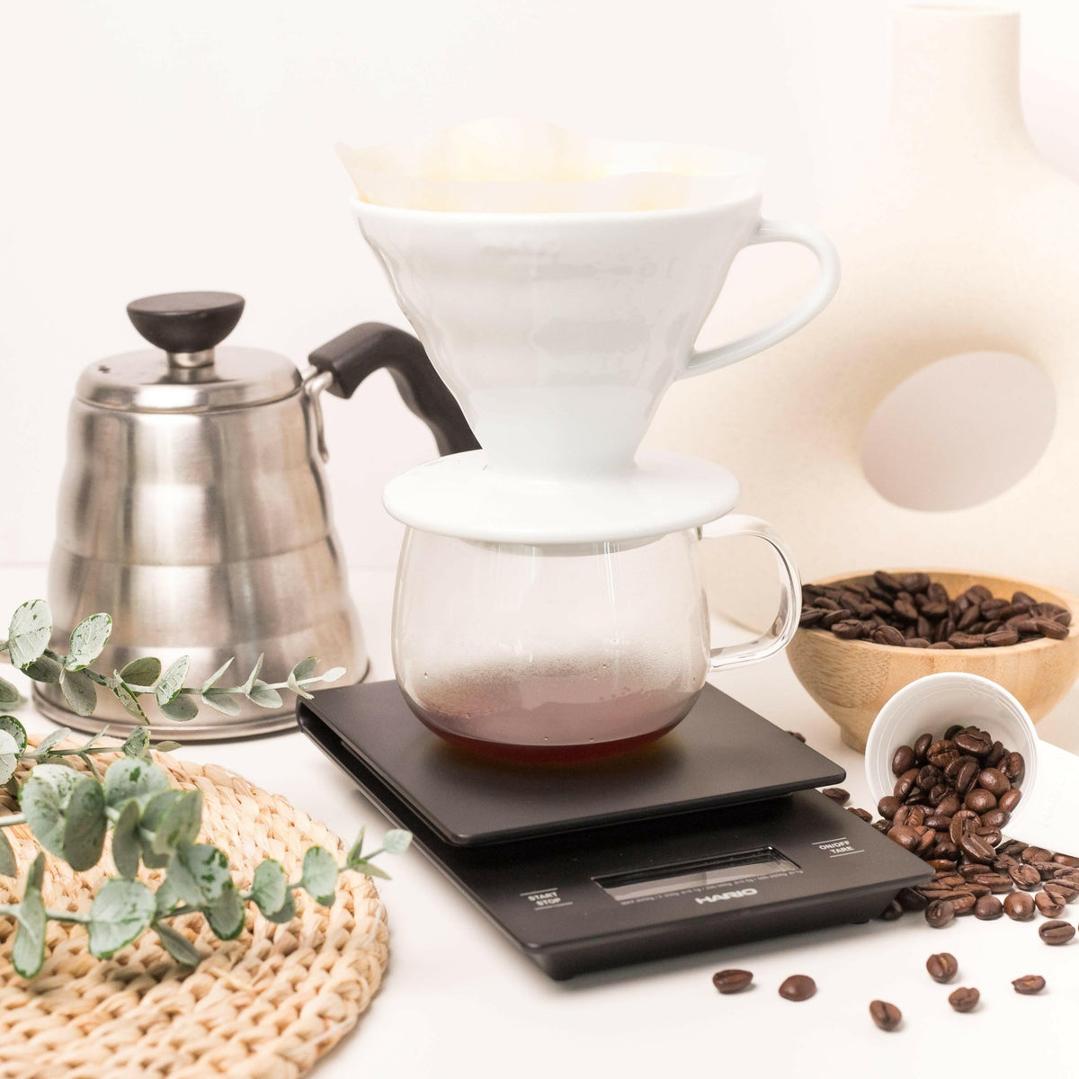 V60 Ceramic Coffee Dripper - Bean Shipper